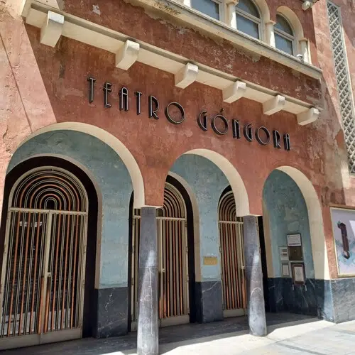 Fachada entrada frontal teatro Góngora Córdoba